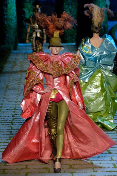 Look 37